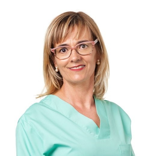 Dentista Rosária Rei - Médica dentista da sua Família